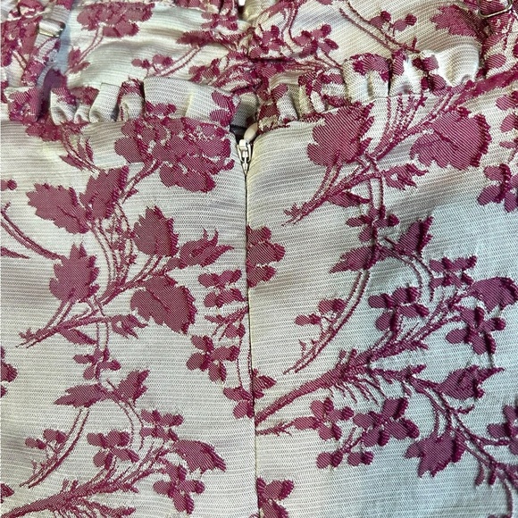 Likely Highland Short Romper Pink White Textured Floral Adjustable Straps Size 4 - Picture 8 of 11